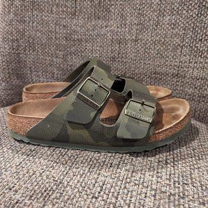 Birkenstock Arizona Camouflage Green sandals size 38 7 - 7.5